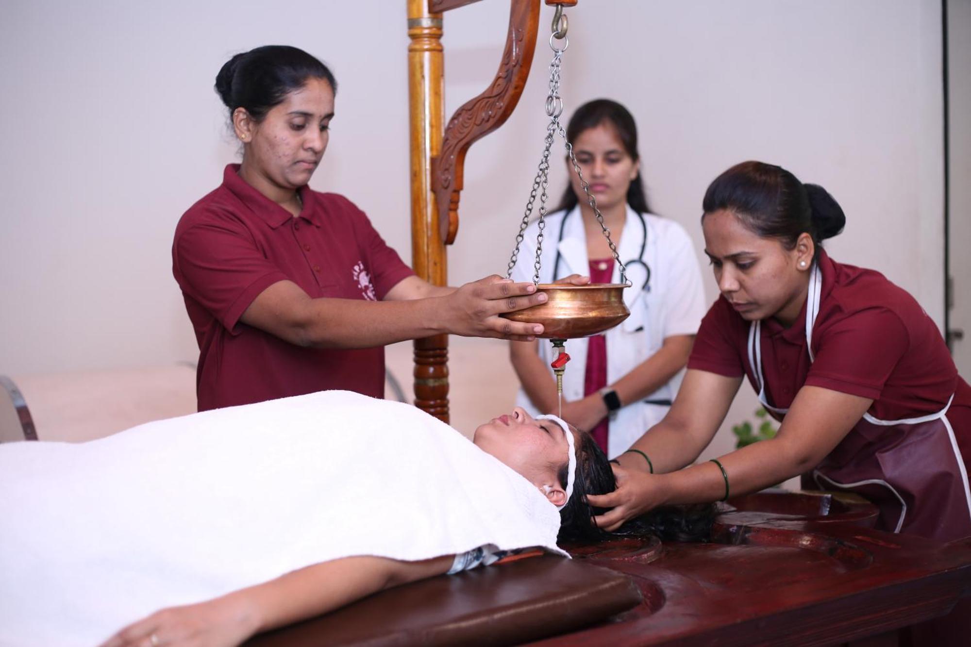 Hotel Tapasya Health & Wellness Jaysingpur Exterior foto